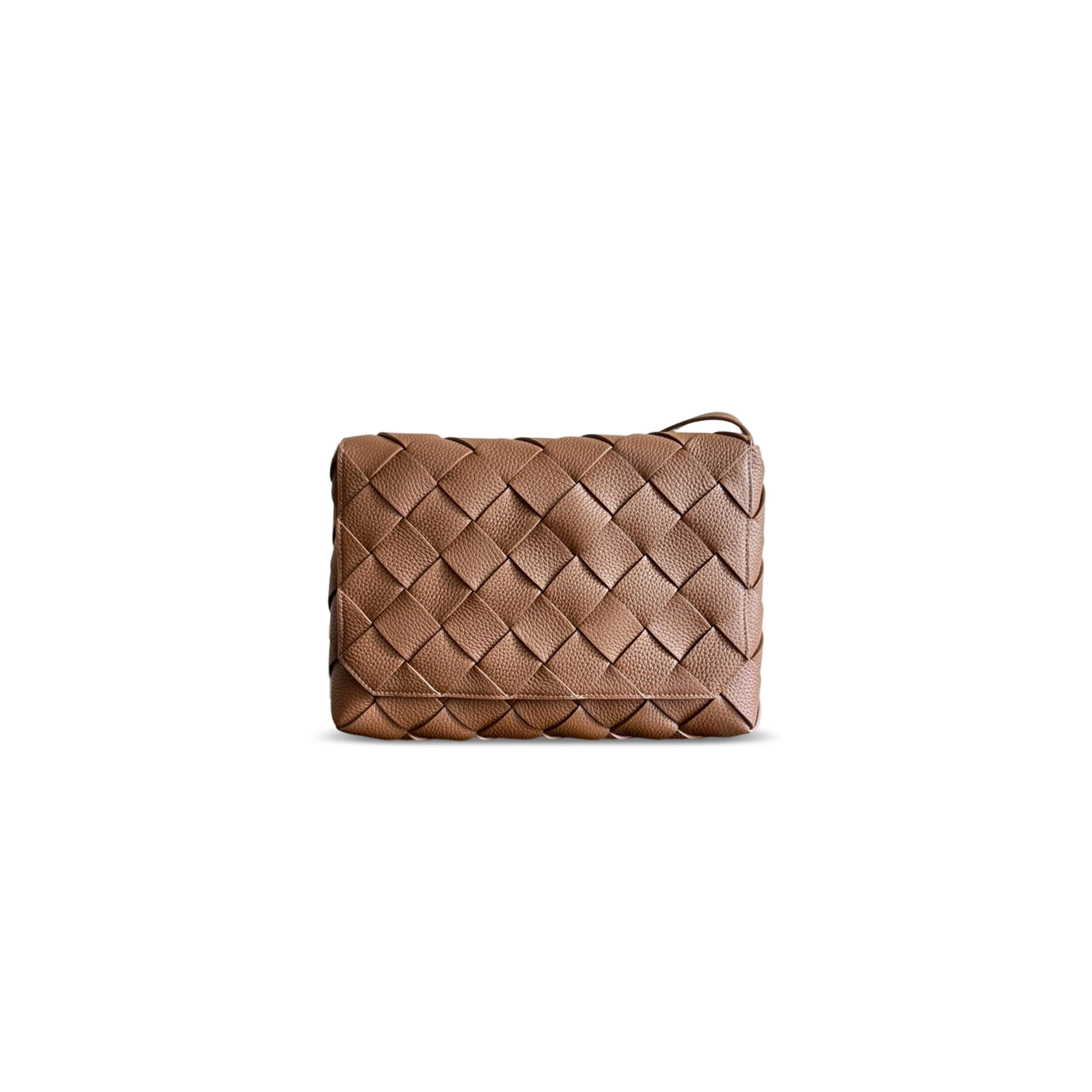 BOTTEGA VENETA LARGE DIAGO ACORN 815796 (32*21.5*5cm)